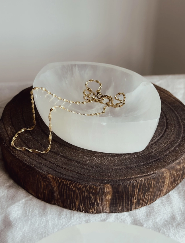 bowl foglia in Selenite